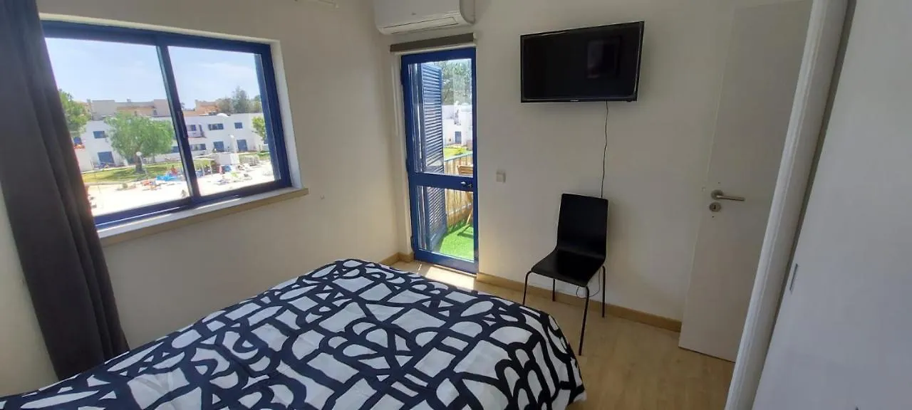 Apartment Alvor Balcony With Pool By Homing Portugal
